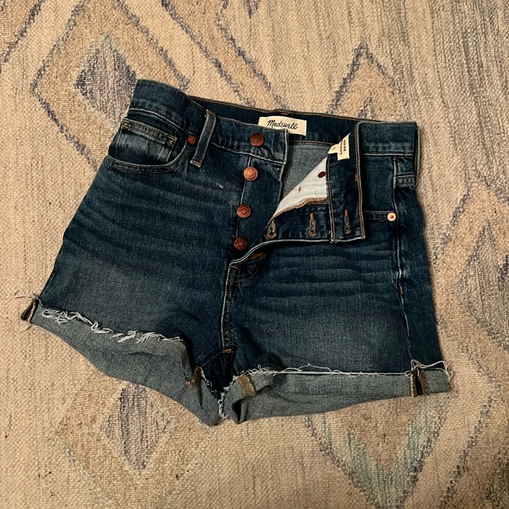 Madewell high rise denim shorts size 26
